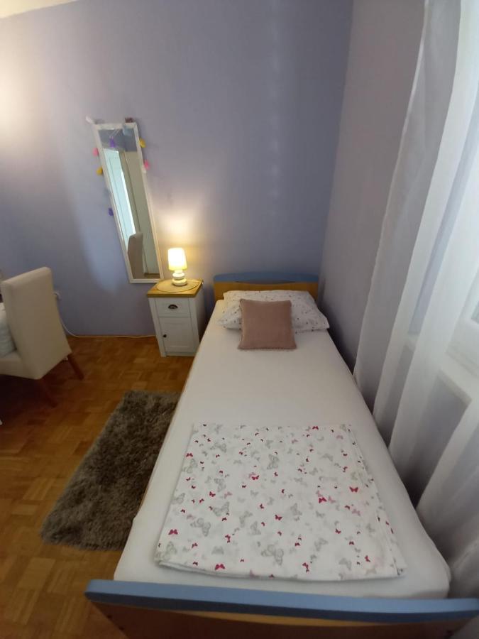 Apartman Sara Preko Eksteriør bilde